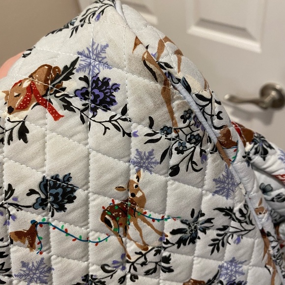 Vera Bradley Winter Reindeer Weekender Travel Bag NWT *See Description* - Picture 7 of 15